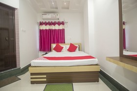 Mahalaxmi By OYO Rooms