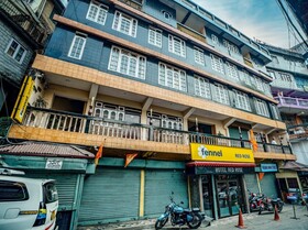 Fennel Hotel Red Rose