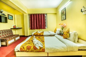 Fennel Hotel Red Rose