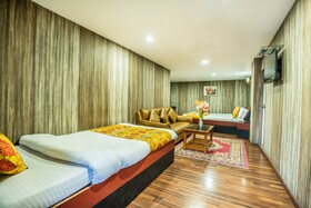 Fennel Hotel Red Rose