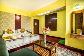 Fennel Hotel Red Rose