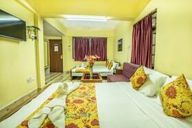 Fennel Hotel Red Rose