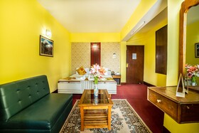 Fennel Hotel Red Rose