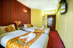 Fennel Hotel Red Rose