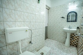 Fennel Hotel Red Rose