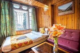 Fennel Hotel Red Rose