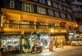 Fennel Hotel Red Rose