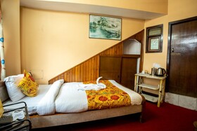 Fennel Hotel Red Rose