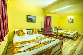 Fennel Hotel Red Rose