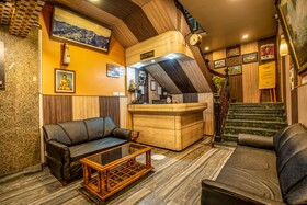 Fennel Hotel Red Rose