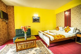 Fennel Hotel Red Rose