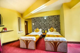 Fennel Hotel Red Rose