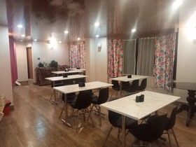 Goroomgo Olive Branch Darjeeling