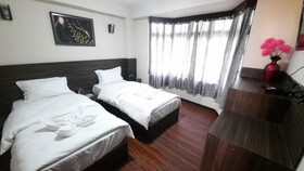 Goroomgo Olive Branch Darjeeling