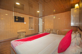 Hotel Everest Glory By OYO Rooms