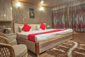 Hotel Everest Glory By OYO Rooms