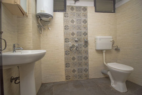 Hotel Everest Glory By OYO Rooms