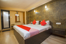 Hotel Everest Glory By OYO Rooms