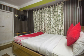 Hotel Everest Glory By OYO Rooms