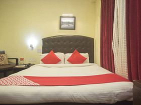 Hotel Sandrup by OYO Rooms