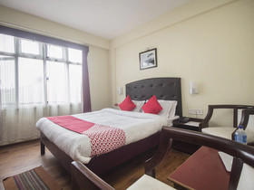 Hotel Sandrup by OYO Rooms