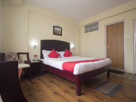 Hotel Sandrup by OYO Rooms