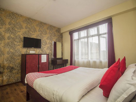 Hotel Sandrup by OYO Rooms