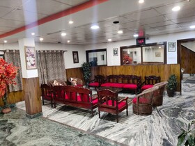 Kasturi Palace Darjeeling by Goroomgo