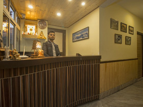 OYO 22296 New Amber Hotel