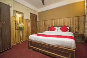 Roma Holiday Inn By OYO Rooms