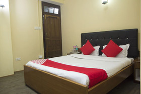 Summer Palace By OYO ROoms