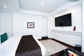 The West Gate Posada By Summit