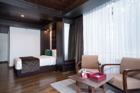 The West Gate Posada By Summit