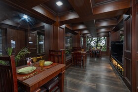 The West Gate Posada By Summit