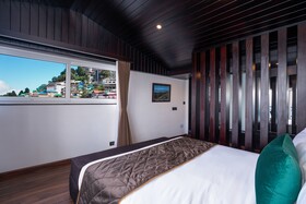 The West Gate Posada By Summit