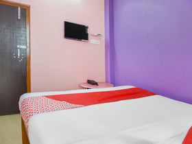 Costarica Guest House by OYO Rooms