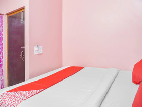 Costarica Guest House by OYO Rooms