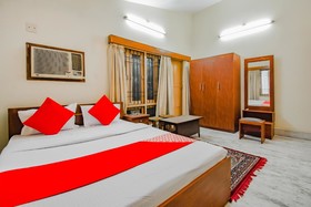 Retro Residency by OYO Rooms