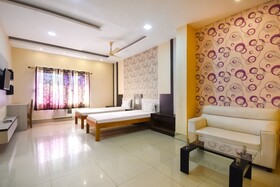 Akash Guest House by OYO Rooms