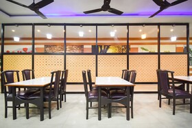 Akash Guest House by OYO Rooms