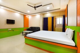 Akash Guest House by OYO Rooms