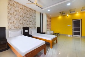 Akash Guest House by OYO Rooms