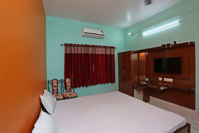 Royal Bangal by OYO Rooms
