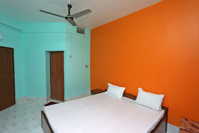 Royal Bangal by OYO Rooms
