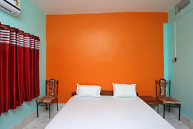 Royal Bangal by OYO Rooms
