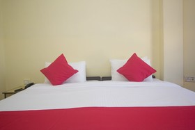 Gompus By OYO Rooms