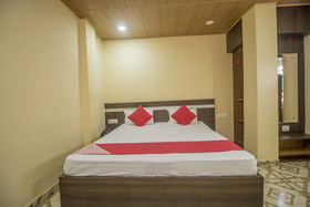 Hotel Kalash by OYO Rooms