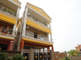 Oyo 71805 Paradise Villa