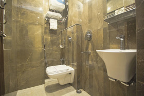 Silver Crescent By OYO Rooms