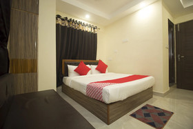 Silver Crescent By OYO Rooms